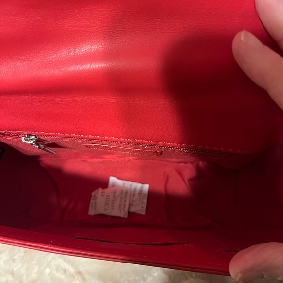 Badgley Mischka Red Chevron Crossbody Bag NWT - Picture 4 of 4
